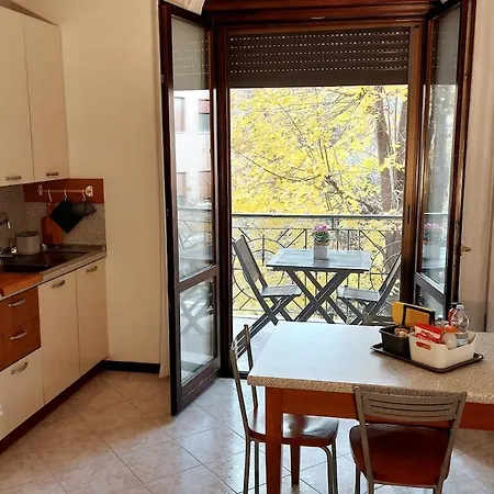 Apartment Pit Stop - Bilocale Interra Di Motori, Cibo E Arte