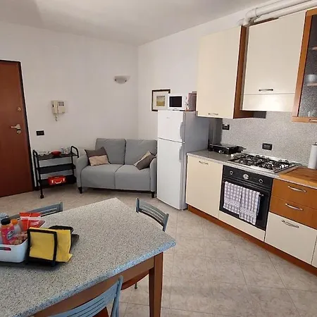 Apartment Pit Stop - Bilocale Interra Di Motori, Cibo E Arte