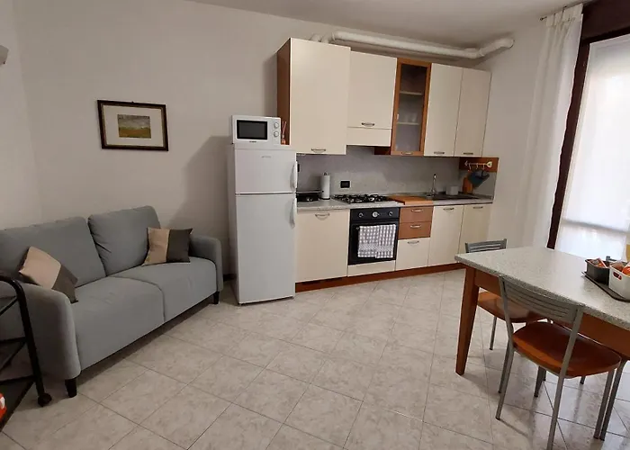 Pit Stop - Bilocale Interra Di Motori, Cibo E Arte * 포르미지네