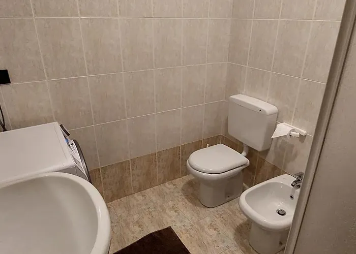 Pit Stop - Bilocale Interra Di Motori, Cibo E Arte